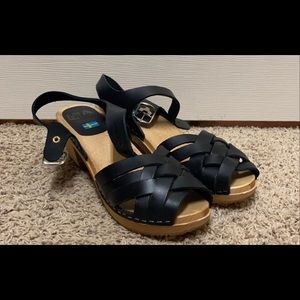 Mia clogs. Black. Fits like a size 9.